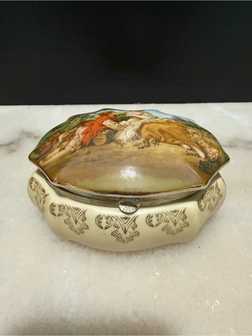 Vintage Charming Ceramic Trinket Box w/ “courting couple” scene Japan Ardalt